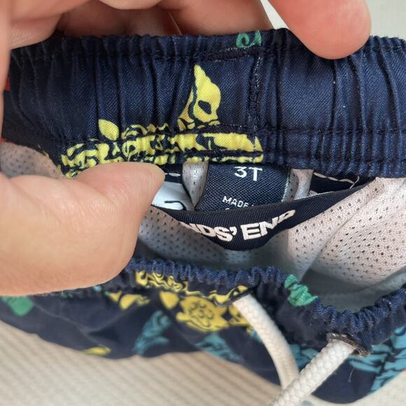 Lands End Shark Swim Trunks 3t - Picture 4 of 4